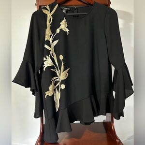 Alfani Black Top with Gold Floral Design Women’s Petite Medium